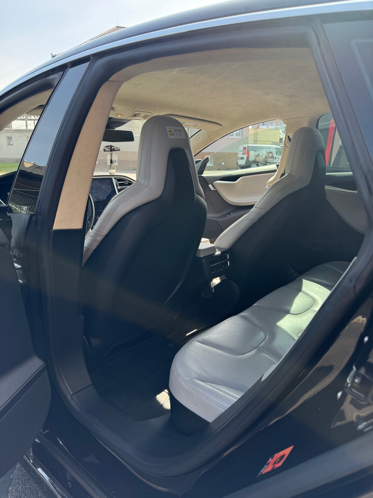 Tesla Model S 75D AWD