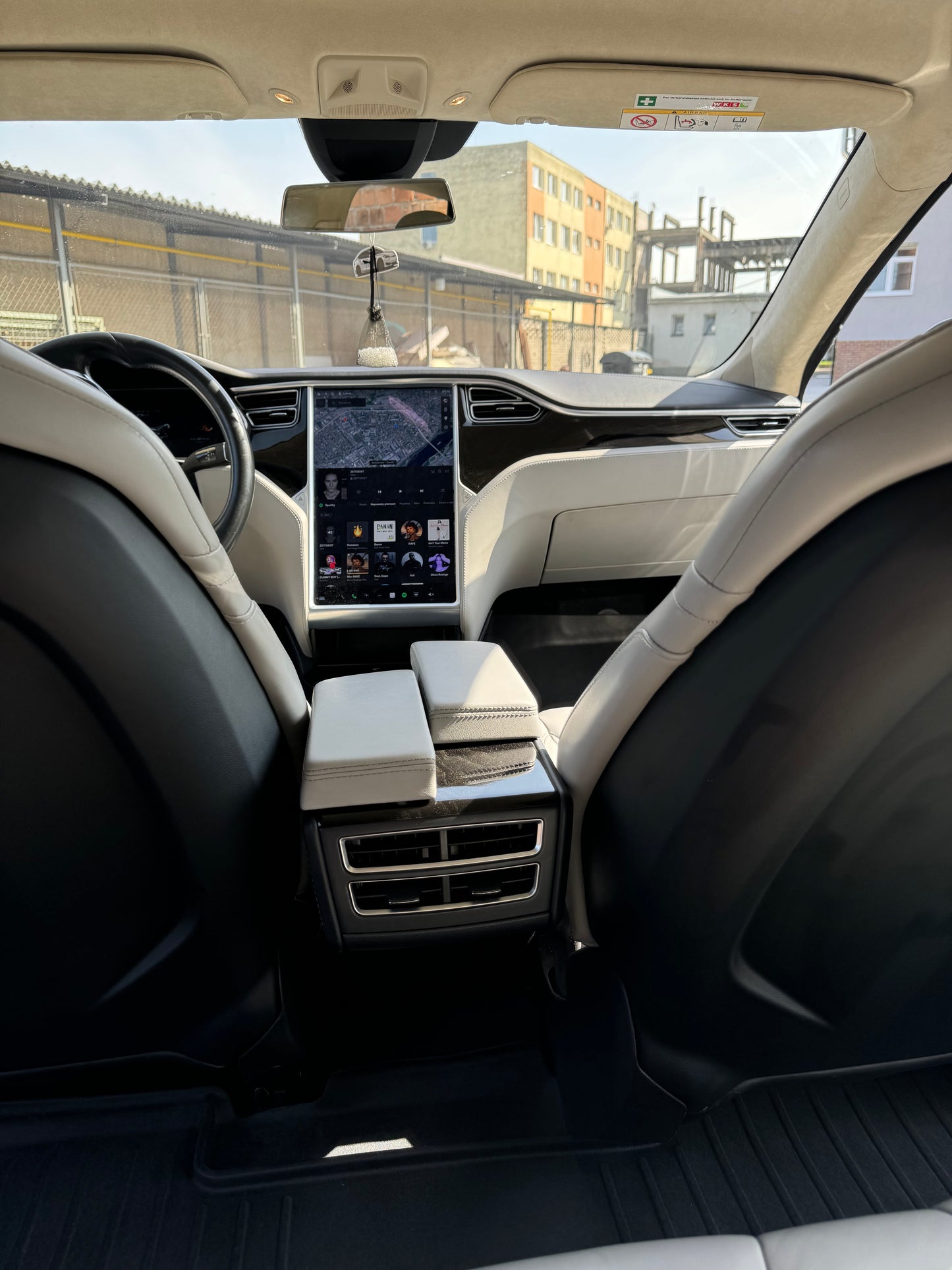 Tesla Model S 75D AWD
