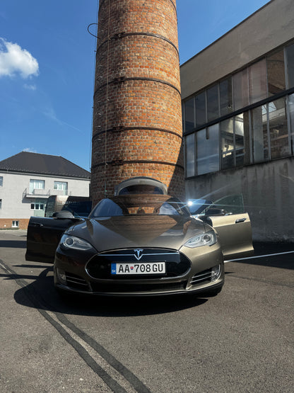 Tesla Model S 90D AWD