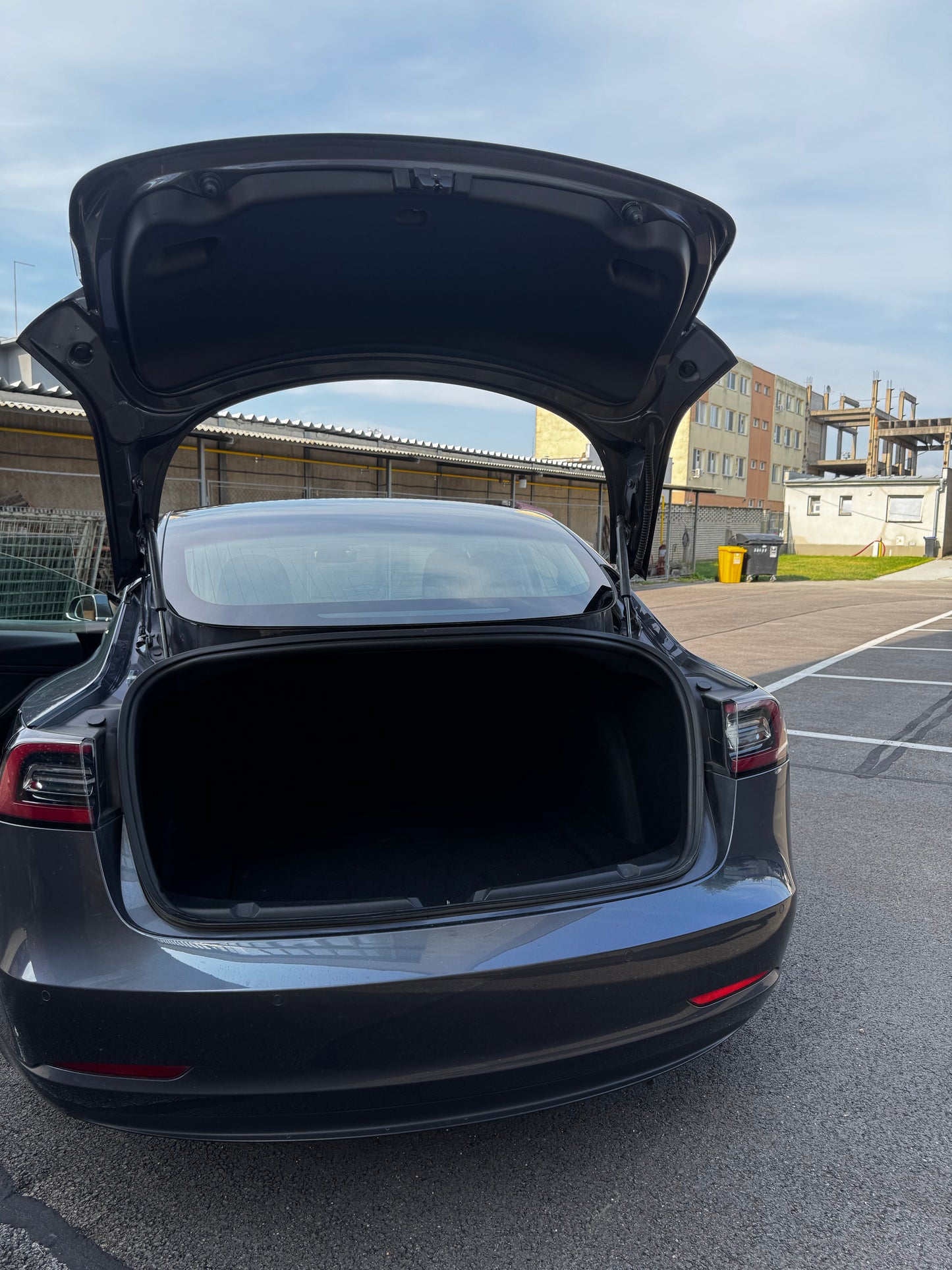 Tesla Model 3 LR AWD