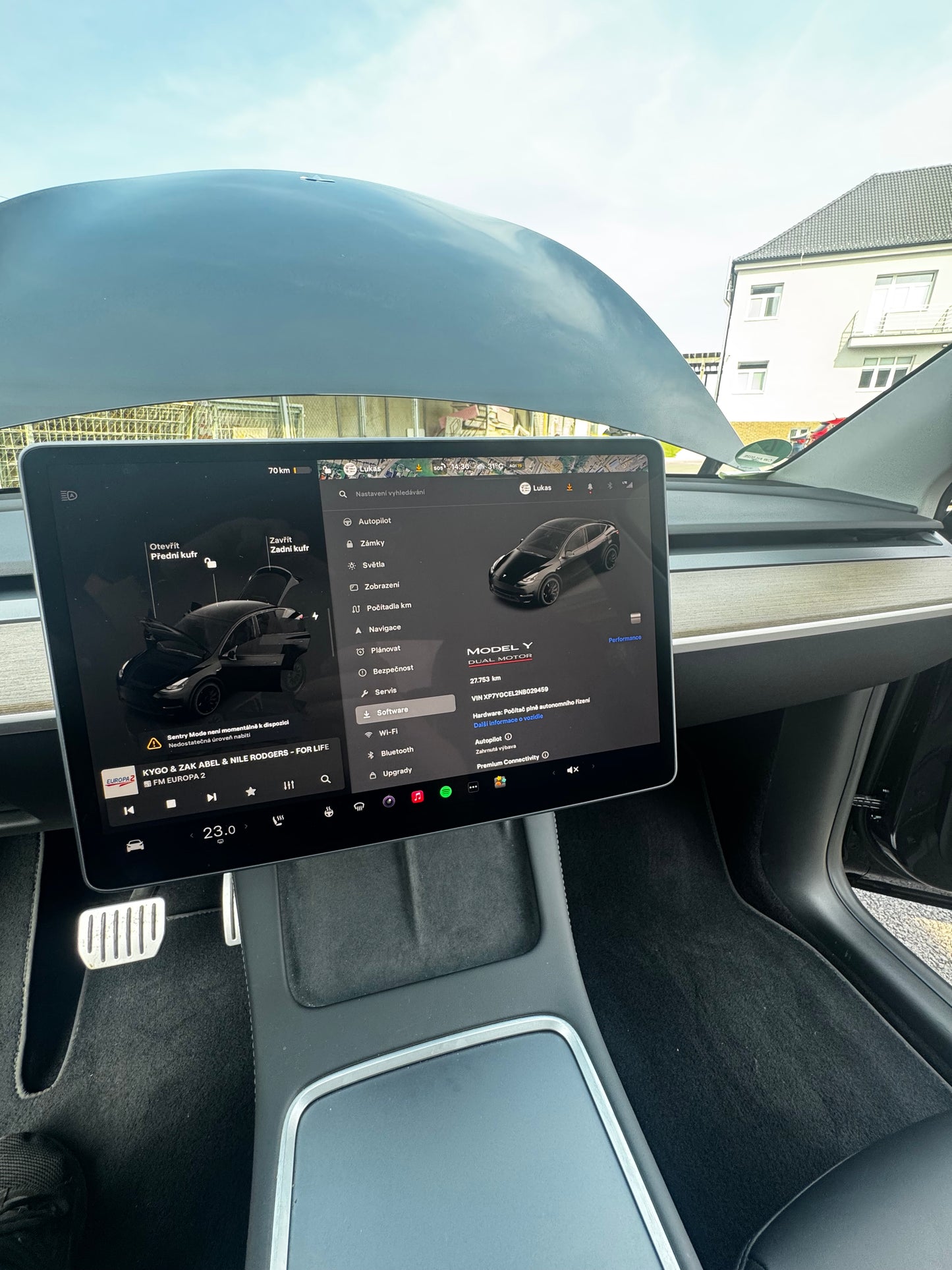 Tesla Model Y PERFORMANCE